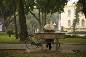 Navigating Vietnam: Survival Phrases for Public Transport &amp; Directions