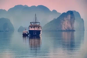 Best Time to Visit Ha Long Bay: Weather, Crowds, and Festivals