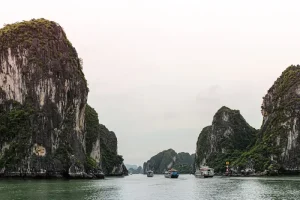Choosing Your Ha Long Bay Cruise: A Complete Buyer’s Guide