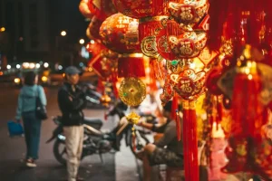 Essential Vietnamese Etiquette Tips for First-Time Travelers