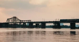 Vietnam Travel Logistics: Combining Trains, Planes &amp; Buses for Your Itinerary